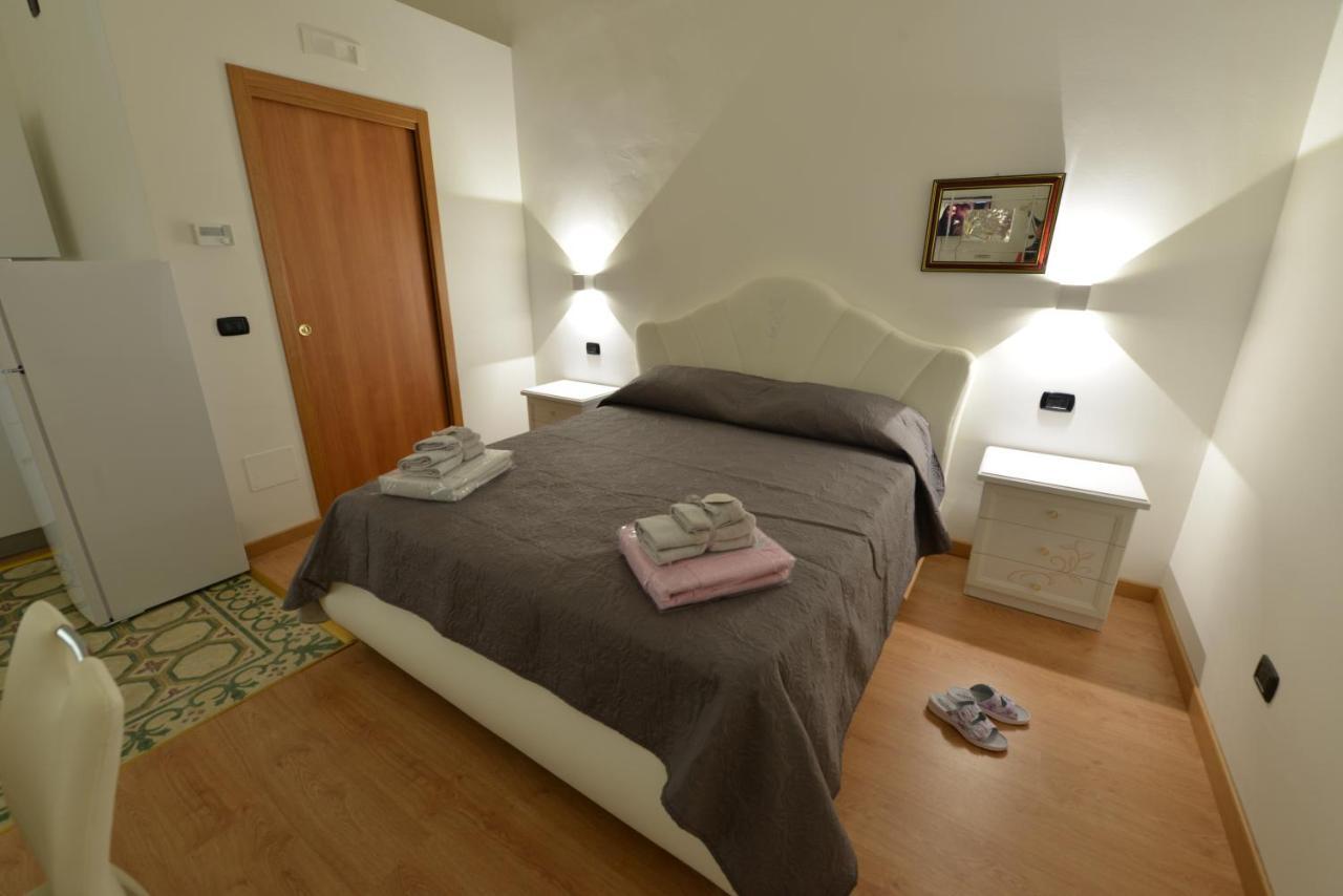 L'Antico Palazzo Bed & Breakfast Каноса ди Пулия Екстериор снимка